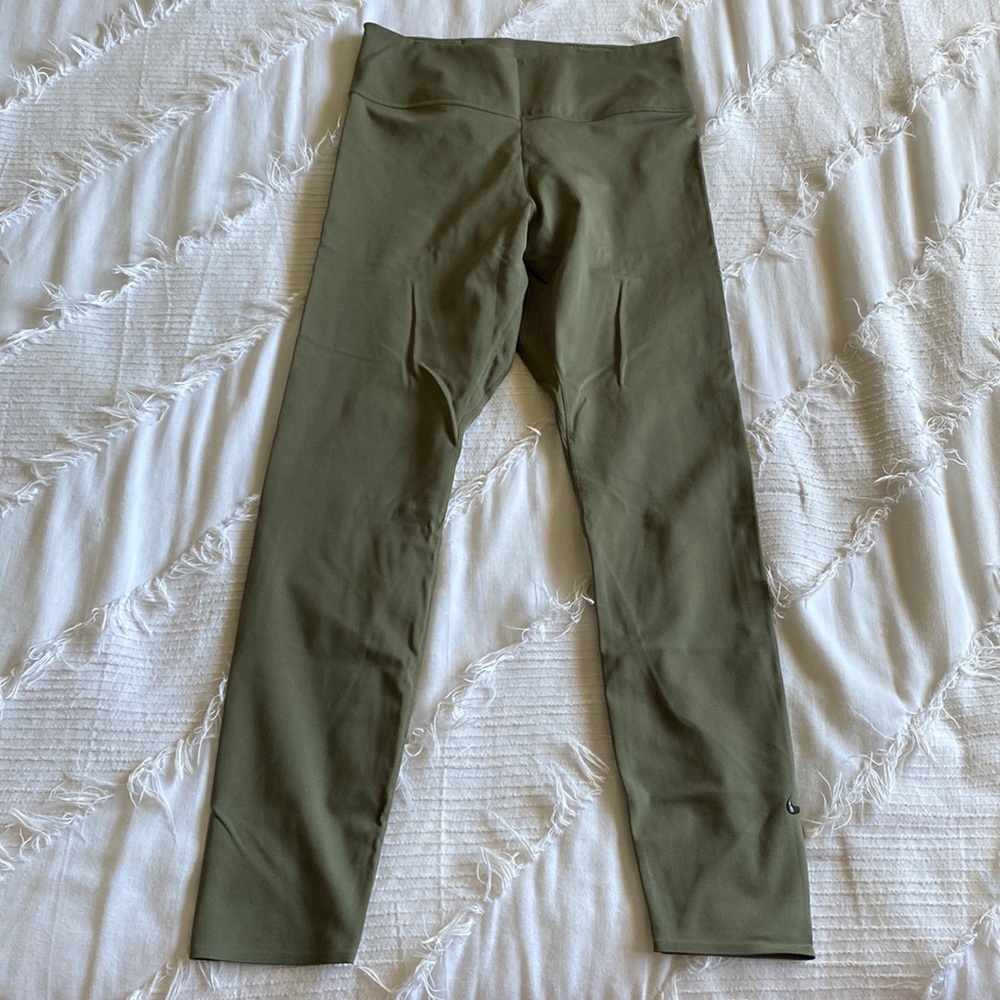Nike leggings